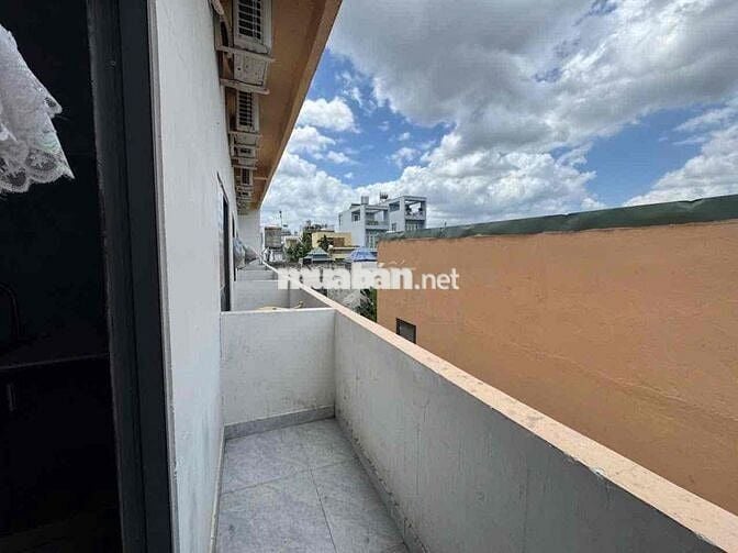 DUPLEX BAN CÔNG SIÊU THOÁNG MÁT, THANG MÁY NGAY DƯƠNG QUẢNG HÀM