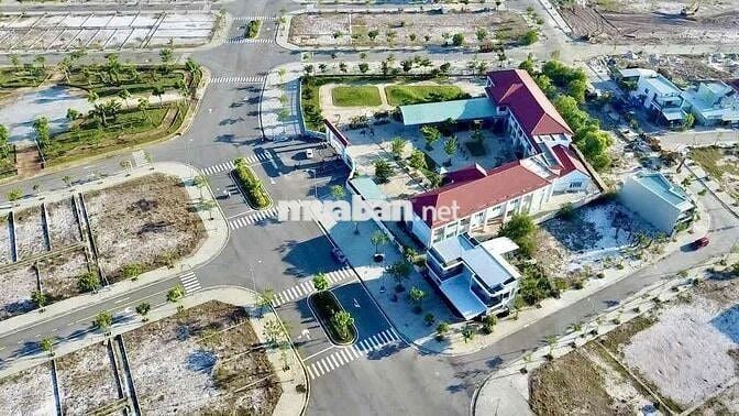 Bán lô góc cuối cùng tại Nam Đà Nẵng , Đường 24m, đã có sổ đỏ