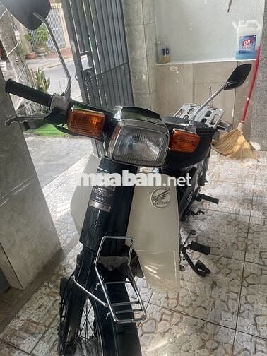 Honda Super Cub Trắng, Đen Nhật Bản