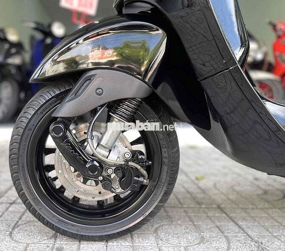 📣 Piaggio Vespa Sprint 125cc Đèn-Vuông Full Đen