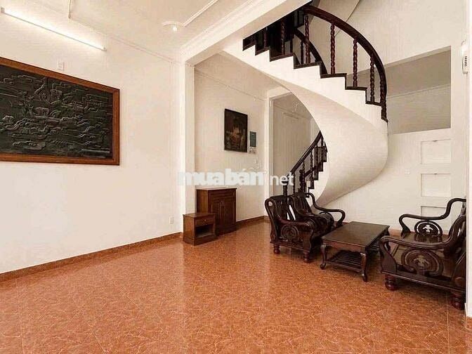 CHO THUÊ NHÀ 3 TẦNG ĐẸP 5PN – FULL NỘI THẤT MỚI 99%