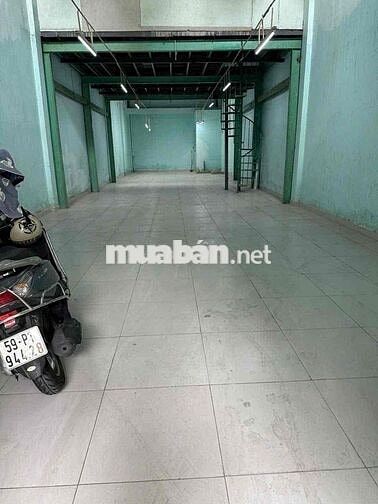 cho thuê kho hẻm tải năm châu tân bình. DT: 6m x 30m trống suốt 20tr