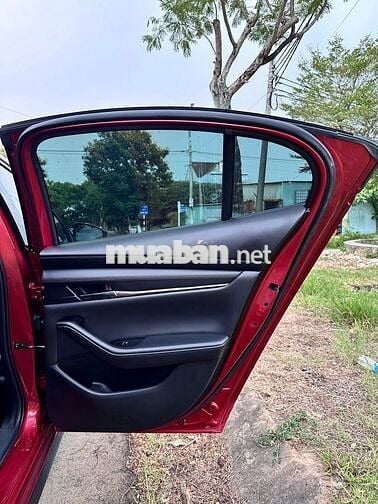 Mazda3 Luxury 2022 Đỏ Tự động đẹp không tì vết