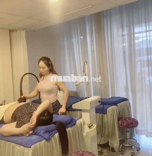 mình chuẩn bị đi nước ngoài nên cần sang lại ở đây đã có lượng khách