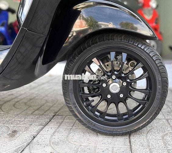 📣 Piaggio Vespa Sprint 125cc Đèn-Vuông Full Đen