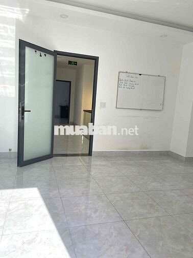 Cho thuê Vp/MBKD Mặt tiền Đào Trinh Nhất,p.Linh Tây 5 tầng giá 40tr