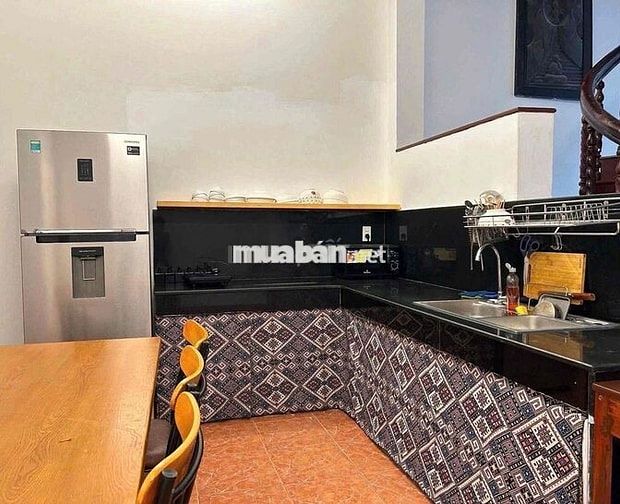 CHO THUÊ NHÀ 3 TẦNG ĐẸP 5PN – FULL NỘI THẤT MỚI 99%