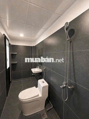 CHO THUÊ NHÀ 3 TẦNG ĐẸP 5PN – FULL NỘI THẤT MỚI 99%