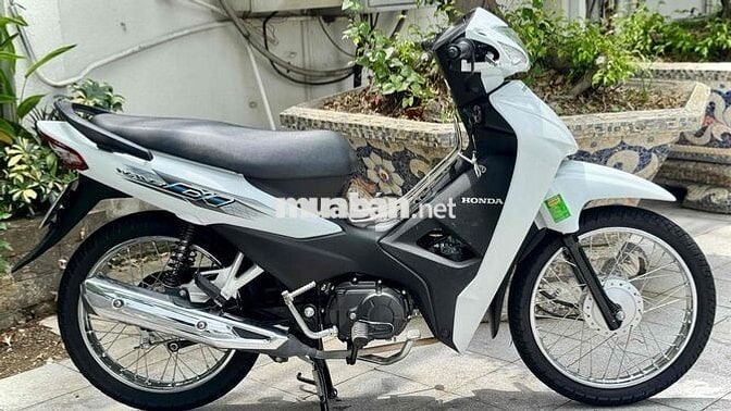 Honda Wave 110 2025 Trắng 9000km  Bstp 9chủ