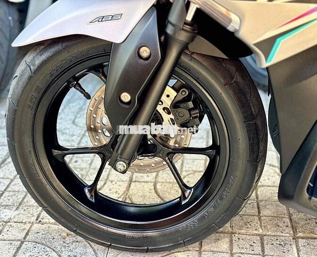 📢 Yamaha NVX 155cc khoá Smartkey thắng ABS VVA ZiN