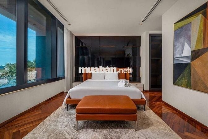 Cần bán căn 2PN 83,3m2 tầng 14 Regal Complex view Villa, sông Cổ Cò