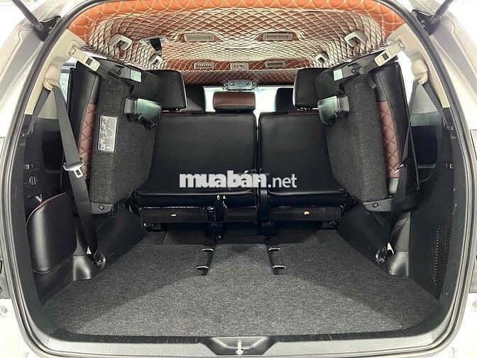 Toyota Innova 2.0E MT 2022 Bạc 85.000km