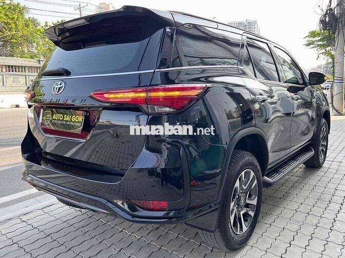 Toyota Fortuner Legender 2.7 4x4 2025 Đen