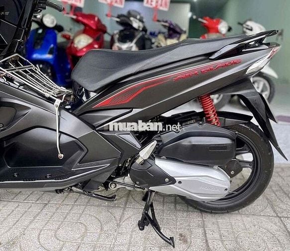 📣 Honda Airblade Fi 125cc đời cao . Khóa Smartkey.