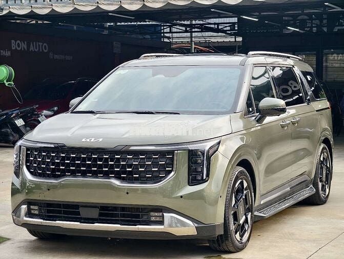 Kia Carnival Signature 2025 Dầu Xanh rêu Tự động