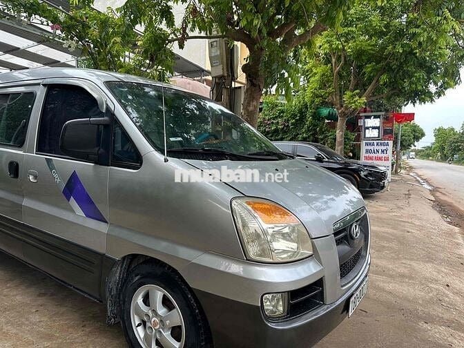Hyundai Starex 2005 Máy cơ Bạc