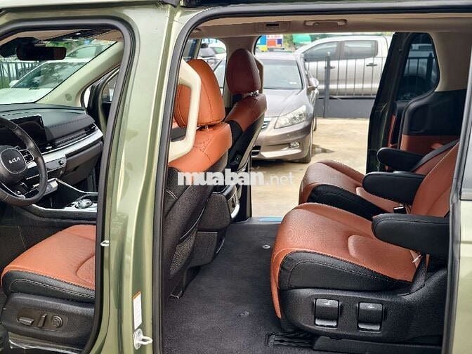 Kia Carnival Signature 2025 Dầu Xanh rêu Tự động