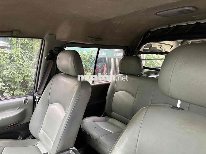 Hyundai Starex 2005 Máy cơ Bạc