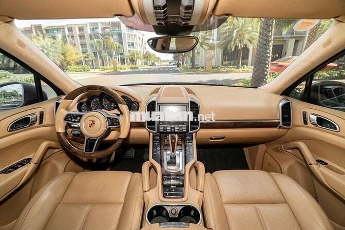 Porsche Cayenne 2016 Tự động Tiptronic Vàng cát