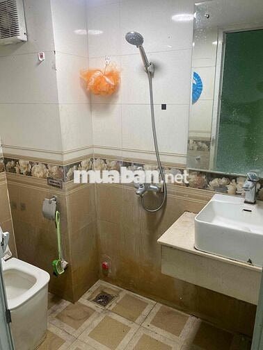 Chính chủ cho thuê nhà mặt ngõ Hoàng Công Chất