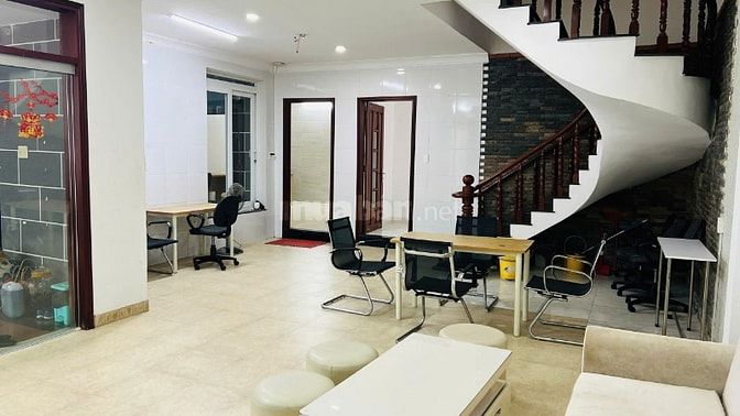 Biệt thự Bình Thạnh mua là có lời ngay.Diện tích 10m x 17m hướng ĐN.