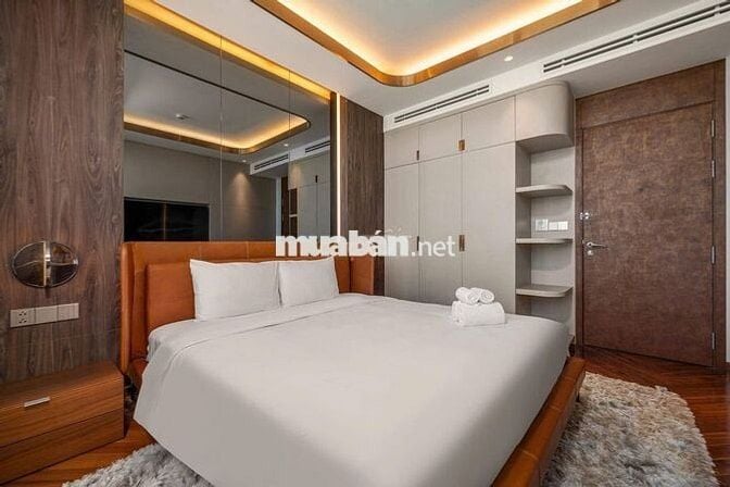 Cần bán căn 2PN 83,3m2 tầng 14 Regal Complex view Villa, sông Cổ Cò