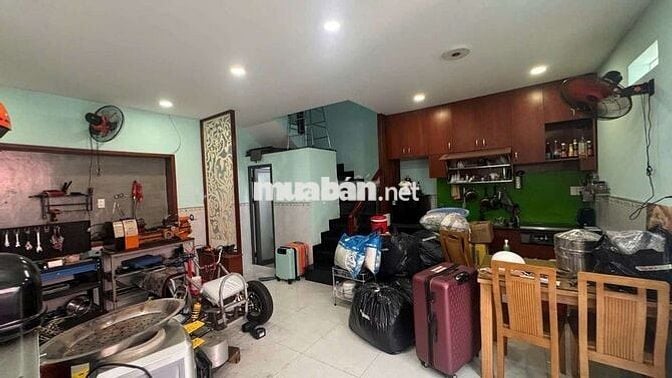 chỉ 3.95 tỷ nhà hẻm xe hơi,41 m2 xây 2 tầng,Nguyễn Văn Khối,Gò Vấp