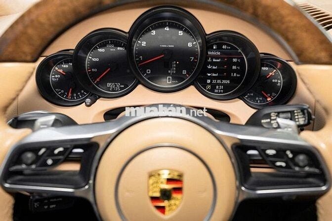 Porsche Cayenne 2016 Tự động Tiptronic Vàng cát