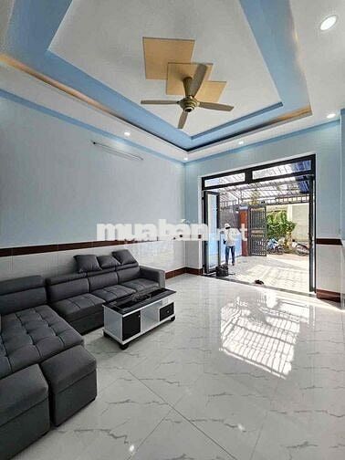 Ngay Trạm Y Tế Phú Lợi, Nhà 1 trệt 1 lầu, 80m2, 950tr, sổ hồng riêng