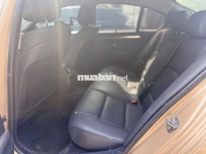 BMW 520i 2012 Vàng cát 130.000 km