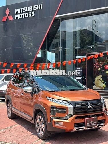 MITSUBISHI XPANDER CROSS CAM ĐEN 2023
