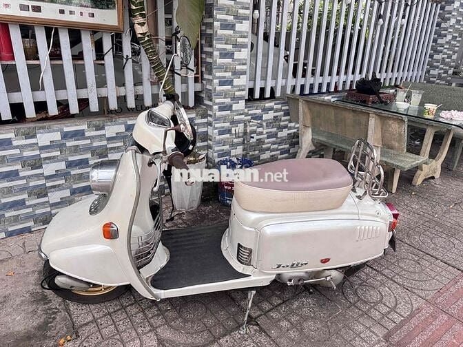 Honda Julio 50cc Trắng