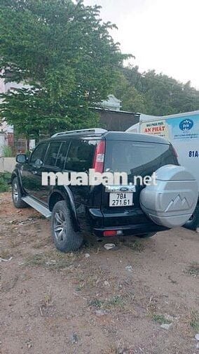 Ford Everest 2024 Máy dầu Số sàn 7 chỗ Đen