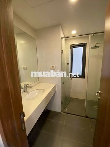 Cho thuê căn hộ Discovery Complex 302 Cầu Giấy 2N 95.5m², nội thất đẹp