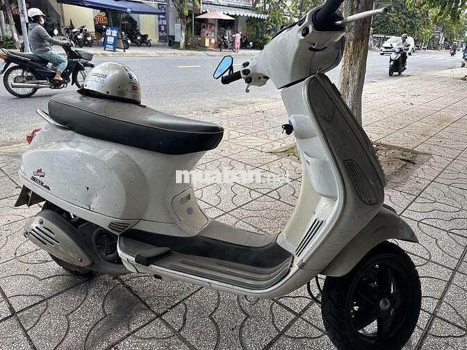 Piaggio Vespa 2012 Trắng