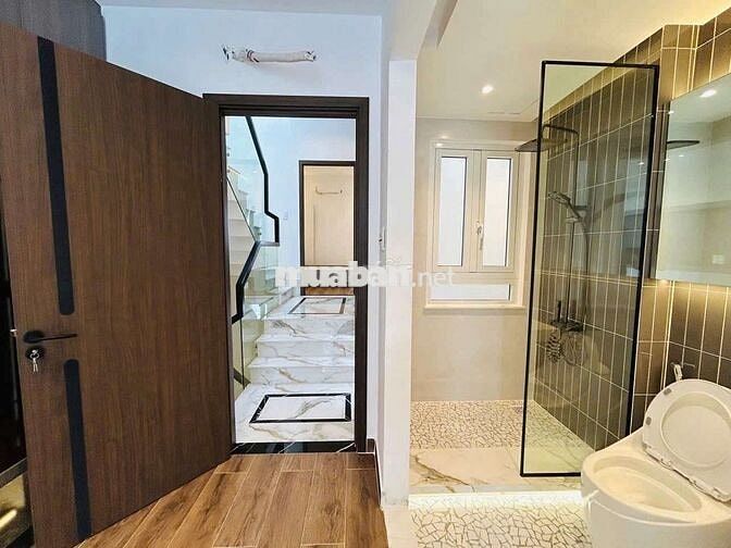 BÁN GẤP 4X16 5 5 TẦNG THANG MÁY 9.X ty