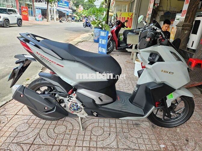 Honda Vario 160 Xám