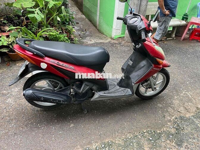 Honda Click 2024 màu Đỏ