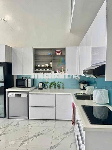 Cho Thuê Nhà Nguyên Căn Mặt Phố Cực Đẹp Đầy Đủ Nội Thất