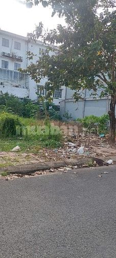 Nền 95m2 đã có móng 1 trệt 2 lầu tại kcn Bình Minh giá 1,3 tỷ