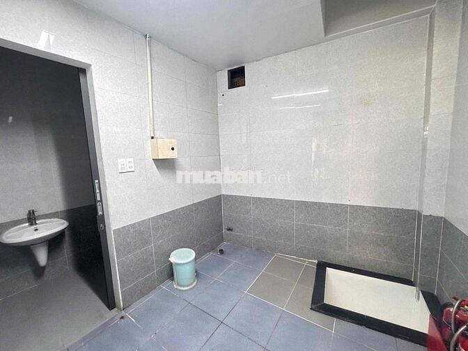 Mặt Tiền Phan Xích Long ( Đoạn đẹp ) - Nhà Mới, Có Thang Máy, Q.PN