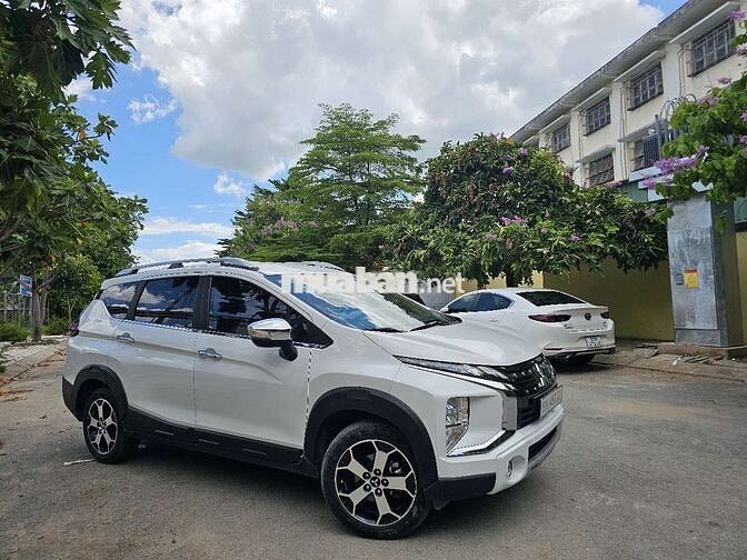 Mitsubishi Xpander Cross 2020 Trắng 7 chỗ