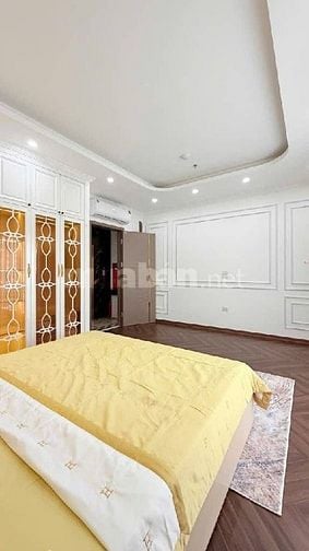 Bán nhà 7 tầng mặt phố Đại La, vị trí đắc địa trung tâm, sầm uất