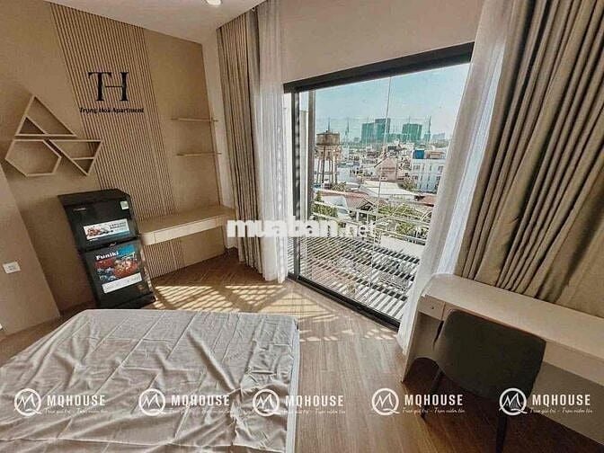 Căn hộ studio full nội thất ban công thoáng đường Bến Vân Đồn quận 4