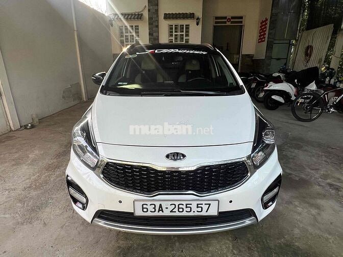 Kia Rondo Trắng 7 chỗ Xe gia đình