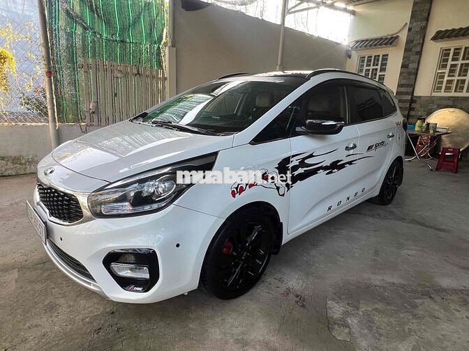 Kia Rondo Trắng 7 chỗ Xe gia đình