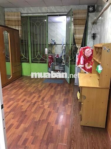 Phòng 50m2 gần bến xe Chợ Lớn, đường Tạ Uyên phường Chợ Lớn (12 cũ)