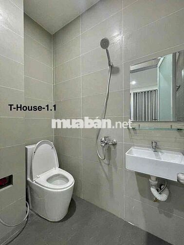 CHO THUÊ CHDV DƯỚI TRỆT THUẬN TIỆN THOẢI MÁI ĐẦY ĐỦ TIỆN NGHI AN NINH