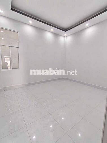 Nhà mặt tiền kinh doanh gần ngay Tỉnh lộ 10 