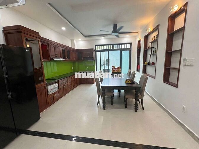 KHU NHÀ 4 TẦNG ĐỒNG BỘ VITRI ĐẸP FUNL NỘI THẤT NGÂY CV. CHỢTRƯỜNGHỌC  